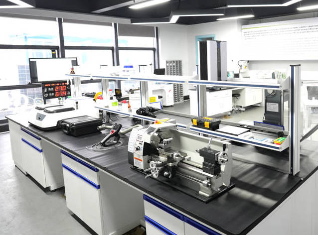 Осигуряване на качество от източника на материали: Укрепване на основната компетентност на оборудването за производство на тухли